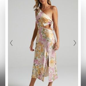 Showpo Glaucus Cut Out Satin Floral One Shoulder Midi Dress Sz 8 NWT